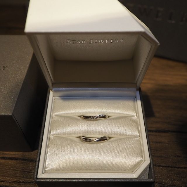 【STAR JEWELRY(スタージュエリー)の口コミ】 スターゲイザーの婚約指輪を購入したので、結婚指輪を購入するなら一緒に…