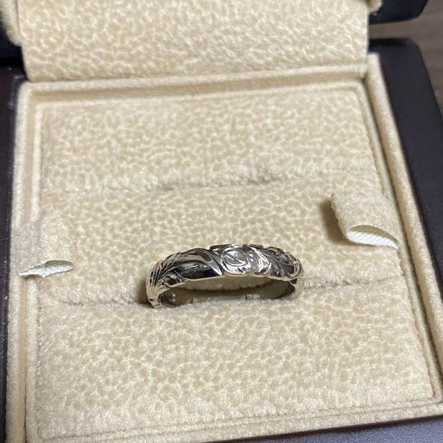 【ISLANDS(アイランズ)の口コミ】 ネットで置いてあるブランドを調べていいなと思って店に行き間近でみてび…