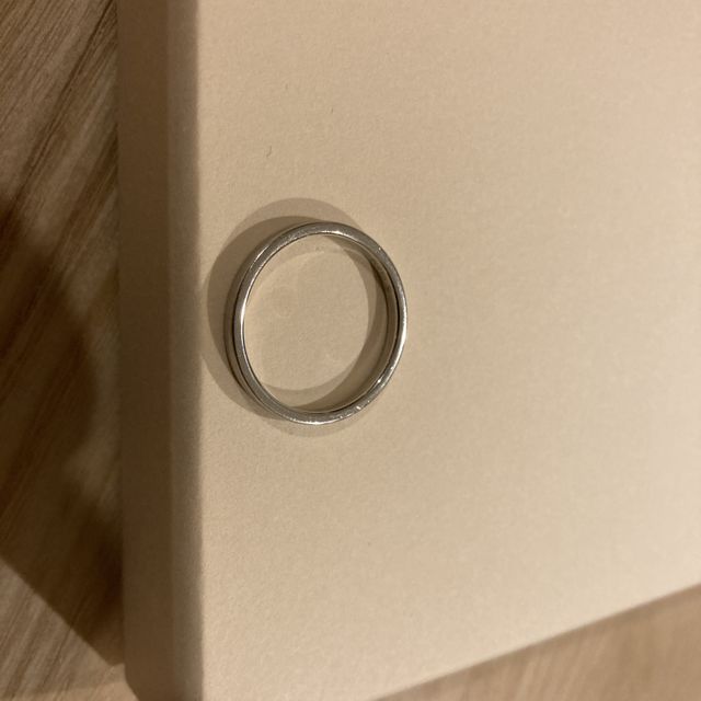 【エクセルコダイヤモンド(EXELCO DIAMOND)の口コミ】 大変素晴らしい製品が多くてとても悩みましたが、シンプルなデザインでと…