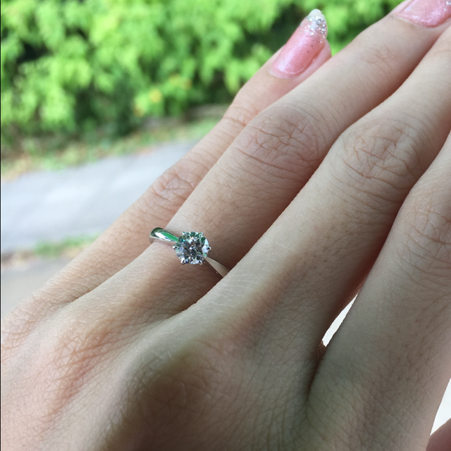 【WATANABE / 卸商社直営　渡辺の口コミ】 ダイアの大きさと品質で選びました。卸店ならではの価格で、ブランド店で…