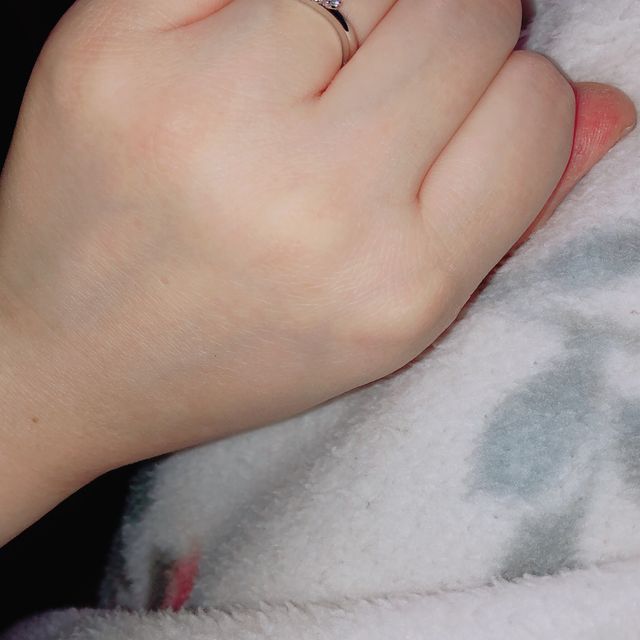 【アイプリモ(I-PRIMO)の口コミ】 指が太いので細見えする、結婚指輪と重ね付けできる、キラキラ輝いて可愛…