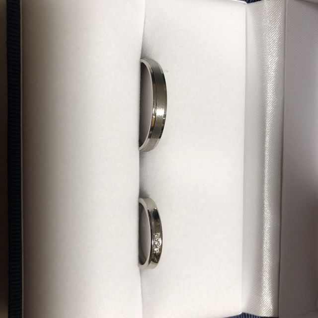 【Ptau(ピトー)の口コミ】 プラチナとゴールドが混ざっていて硬く変形しづらく
なおかつはめていて違…