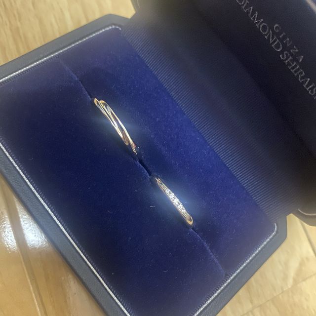 【銀座ダイヤモンドシライシの口コミ】 女性用は組み込まれているダイヤモンドの数はそこまで多くないですが、ダ…