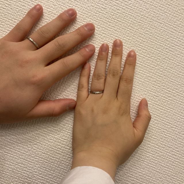 【YUKA HOJO(ユカホウジョウ)の口コミ】 二人でシンプルな指輪をしたいと思っていたところ、素晴らしいものを見つ…