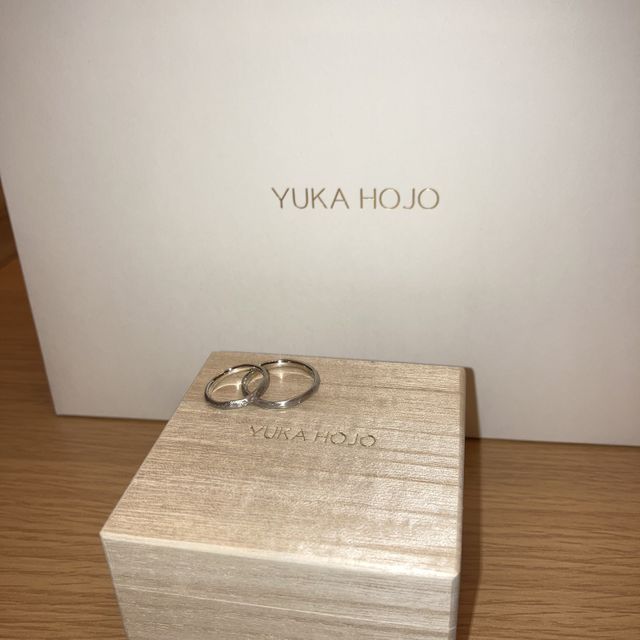 【YUKA HOJO(ユカホウジョウ)の口コミ】 2人でシンプルな指輪を探していた所Instagramでこのyukahojoさんの指輪を…