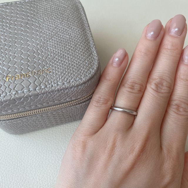 【ブルガリ(BVLGARI)の口コミ】 ペアで着けるということ、夫が仕事(スーツ)で着けていても違和感の無いシ…