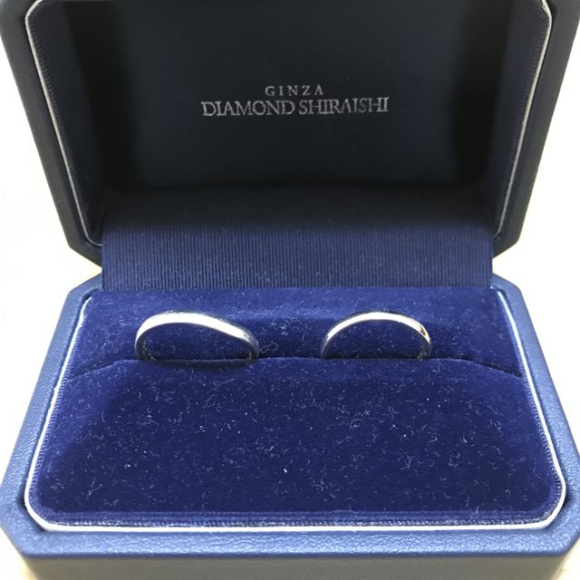 【銀座ダイヤモンドシライシの口コミ】 嬉しくていつも眺めています。
シンプルなデザインがお気に入りです。
内…