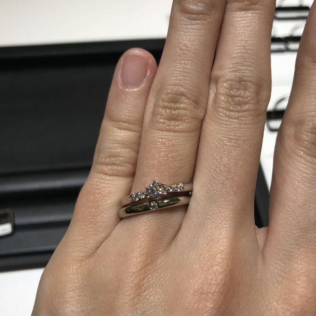 【ラザール ダイヤモンド(LAZARE DIAMOND)の口コミ】 デザインも豊富でシンプルな物から可愛い系、ゴージャス系など色々選べま…