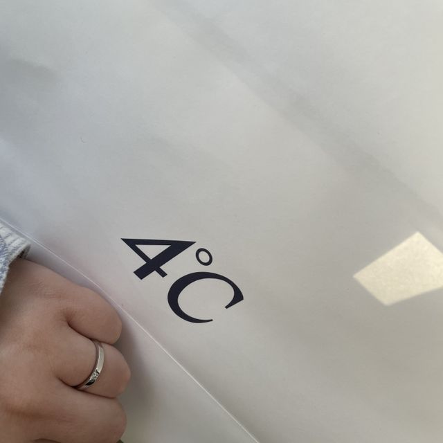 【4℃ BRIDAL(ヨンドシーブライダル)の口コミ】 いろんな種類を見た上で、一目惚れしました。
服装がカジュアルなので太め…