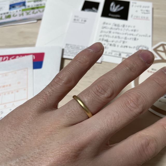 【エクセルコダイヤモンド(EXELCO DIAMOND)の口コミ】 イエローゴールドでシンプルかつマット加工ができるものを探していて、自…