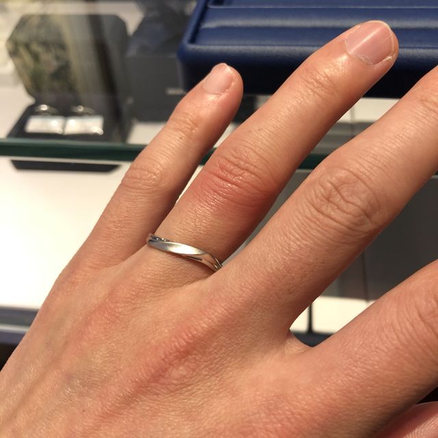 【銀座ダイヤモンドシライシの口コミ】 他にはない艶消しマットがビビットきた。それ以降はどんな種類の指輪を試…