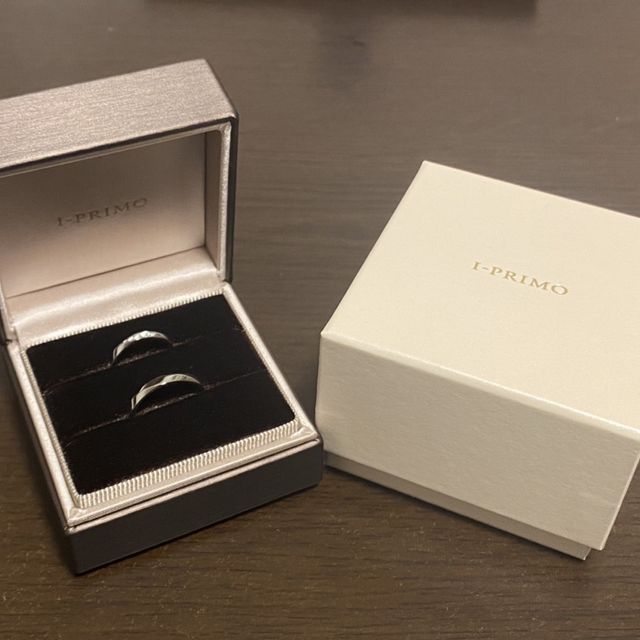 【アイプリモ(I-PRIMO)の口コミ】 普通のリングだと僕の指にマッチしておらず、今回はひねりが入ったデザイ…