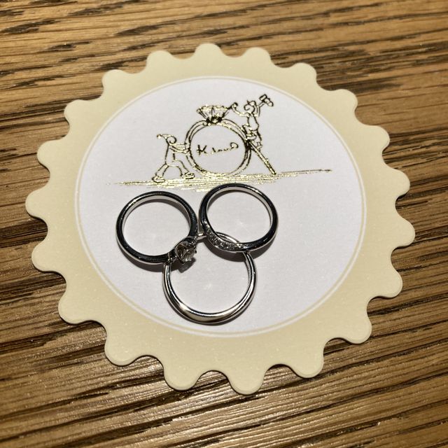 【ケイウノ ブライダル(K.UNO BRIDAL)の口コミ】 ブループーロという、コンセプト、また形が気に入った。
女の人のは5つの…