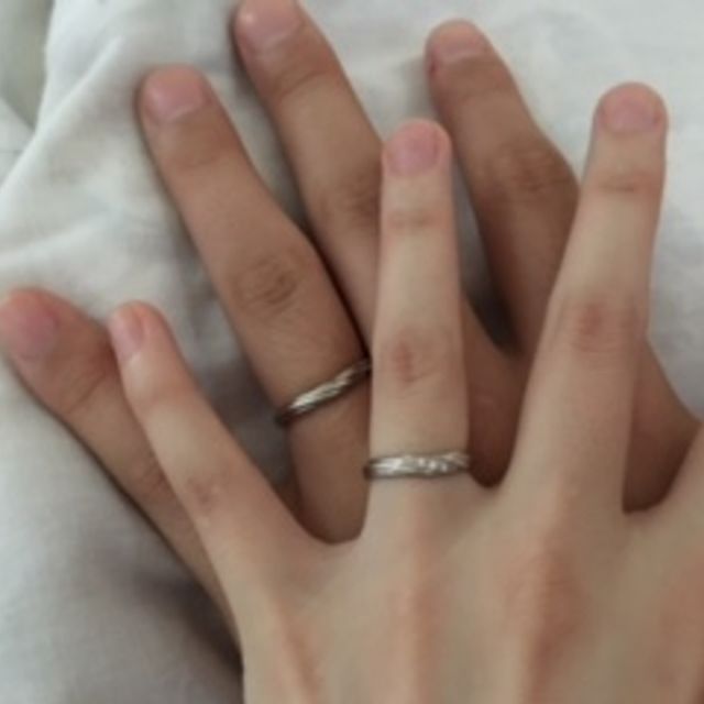 【アイプリモ(I-PRIMO)の口コミ】 色々なデザインを試着した結果、二人のお揃いの感じが出ているデザインが…