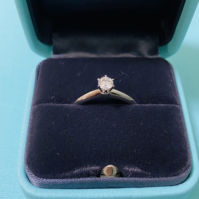 【ティファニー(Tiffany & Co.)の口コミ】 ダイヤモンドがとても輝いていたから。ダイヤモンドの質もとても良いから…