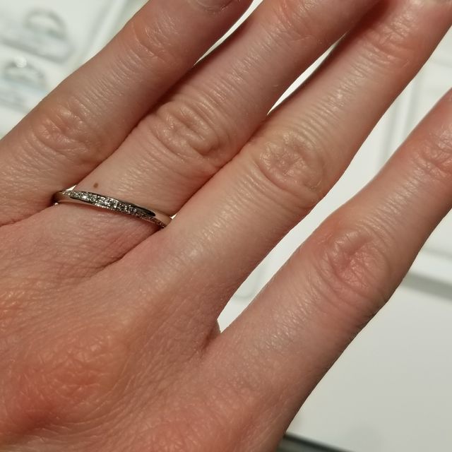 【銀座ダイヤモンドシライシの口コミ】 ダイアモンドの品質が良いと有名ですが、それだけでなく指輪の種類が豊富…