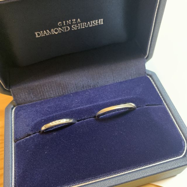 【銀座ダイヤモンドシライシの口コミ】 素材はプラチナで探しました。
あまり派手すぎないもので探していましたが…