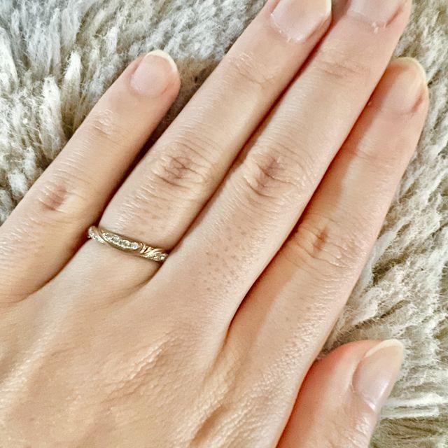 【ケイウノ ブライダル(K.UNO BRIDAL)の口コミ】 とてもデザインが気に入りました。あまり他にはないデザインでした。旦那…