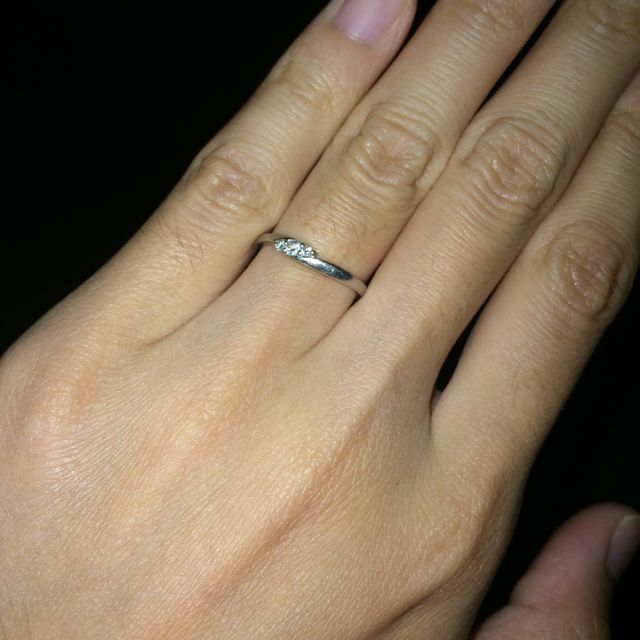 【ジュエリーツツミ(JEWELRY TSUTSUMI)の口コミ】 私も彼も、シンプルなものが好きなのと、でもダイヤは付いているものがい…