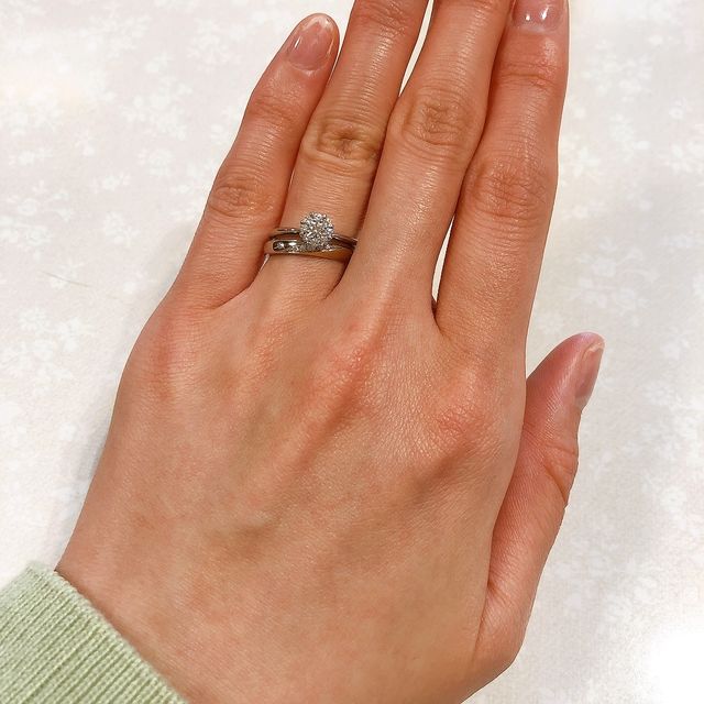 【ケイウノ ブライダル(K.UNO BRIDAL)の口コミ】 完全オーダーメイドだと迷ってわからなくなるので、あらかじめある型のシ…