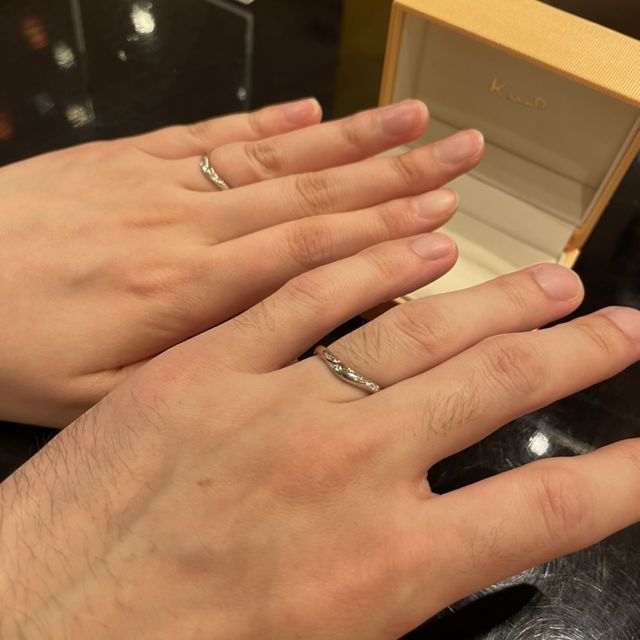 【ケイウノ ブライダル(K.UNO BRIDAL)の口コミ】 婚約指輪を貰う代わりに、結婚指輪にお金をかけようということになり、ダ…