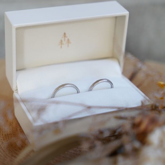 【THREE TREES(スリーツリーズ)の口コミ】 特にこだわりのブランドがなかったところ、手作り指輪について知り、調べ…