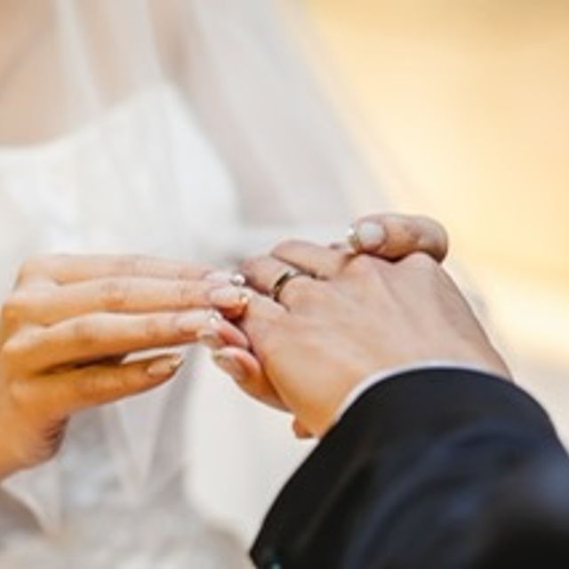 【ラザール ダイヤモンド(LAZARE DIAMOND)の口コミ】 ダイヤの輝きがとてもきれいで、気に入りました！
他のブランドとも比較し…