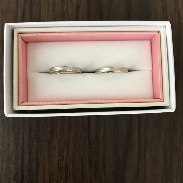 【nocur(ノクル)の口コミ】 素材が耐久性に優れていて傷が付きにくい点をポイントに選びました。価格…