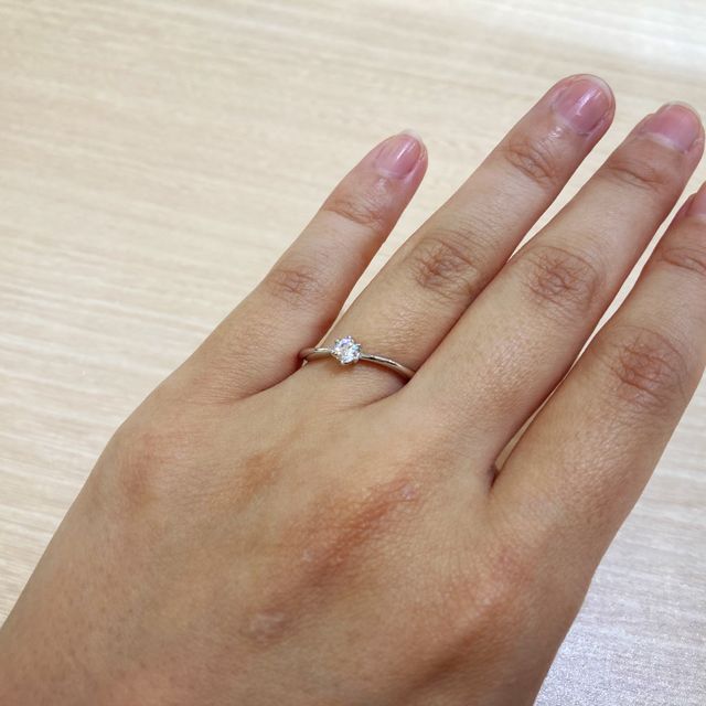 【TRECENTI(トレセンテ)の口コミ】 まずつけ心地がとても滑らかで驚きました。断面が平たいタイプを試した後…