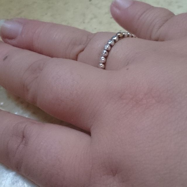 【ete(エテ)の口コミ】 一般的な指輪よりも自分達の指輪だとすぐにわかる、
ちょっと個性的なのに…