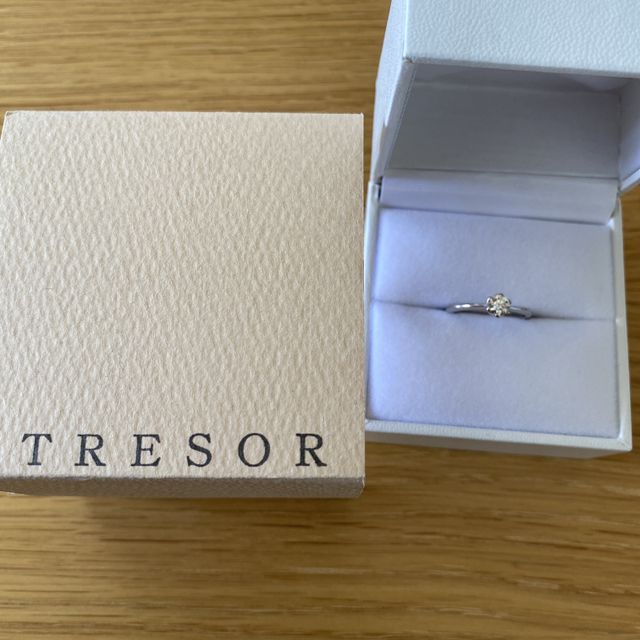 【TRESOR(トレゾア)の口コミ】 指輪を検討するときに、相談しやすい雰囲気のお店だったから、ここで選び…