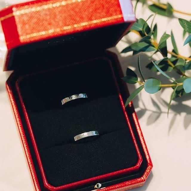 【カルティエ(Cartier)の口コミ】 デザインがシンプルで、普段からつけていても違和感なく過ごせると感じま…