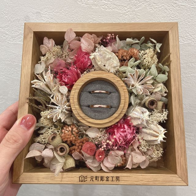 【鎌倉彫金工房の口コミ】 実際にお店に行ってから素材やデザインを決めました。
色んなデザインを実…