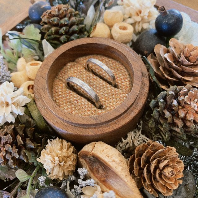 【鎌倉彫金工房の口コミ】 2人で作れるので思い出になると思いここに決めました。
プラチナに比べ少…