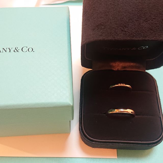 【ティファニー(Tiffany & Co.)の口コミ】 ダイヤが埋め込まれている部分とリング本体の繋がりが滑らかで高級感が感…