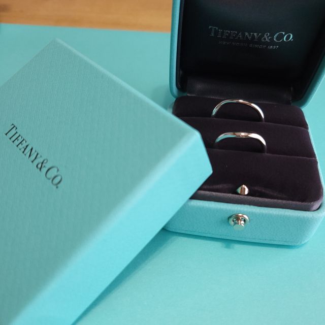 【ティファニー(Tiffany & Co.)の口コミ】 種類がいろいろあって分からないので、私も主人も知っている有名なブラン…