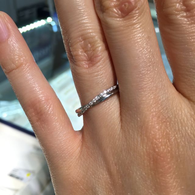 【ヴァンドーム青山(VENDOME AOYAMA)の口コミ】 店舗にある商品をいろいろと試着させていただきましたが、指にはめた時に…