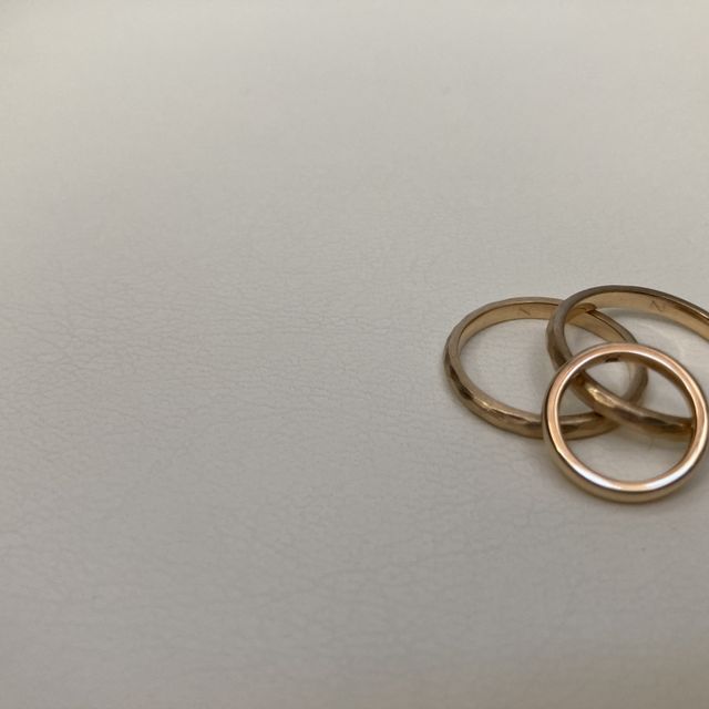 【鎌倉彫金工房の口コミ】 指輪のデザインは、一から自分たちで決めました。以前、婚約指輪と結婚指…