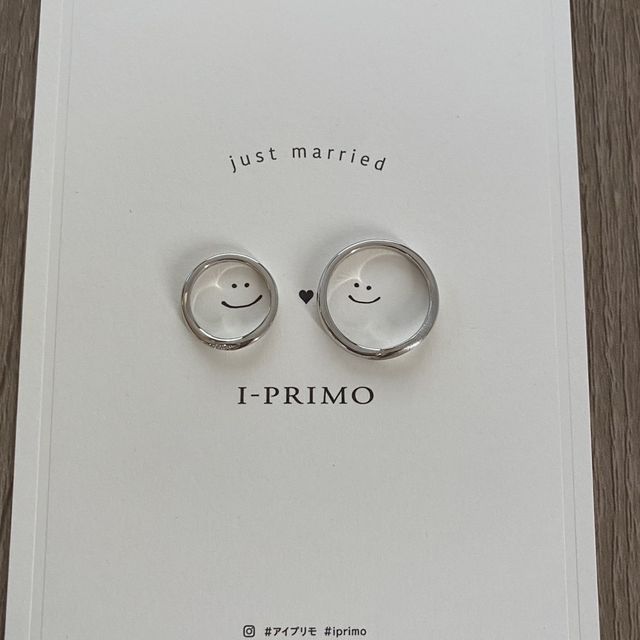 【アイプリモ(I-PRIMO)の口コミ】 私も妻もいろいろとインターネットで探していたがこの指輪のデザインが私…