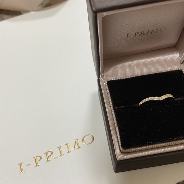 【アイプリモ(I-PRIMO)の口コミ】 憧れのVカットの指輪を探していろんなお店でつけてみましたが、カーブがき…