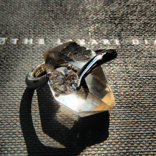 【ラザール ダイヤモンド(LAZARE DIAMOND)の口コミ】 「シンプルなデザインが良い」というのは、第一希望でしたが、自分の手が…