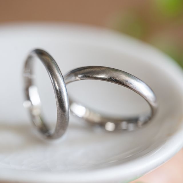 【Cayof(カヨフ)の口コミ】 元々はブランドのものにしようと思っていたのですが、
キラキラしすぎたも…