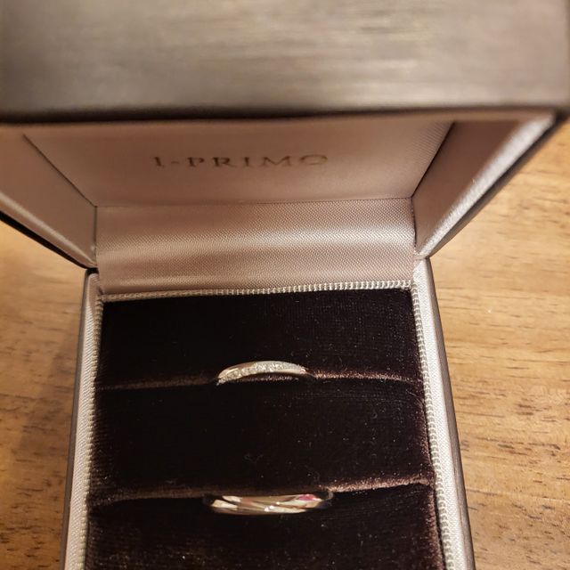 【アイプリモ(I-PRIMO)の口コミ】 価格も安く、繊細なデザインが気に入りました。
手元がすっきり見える細身…