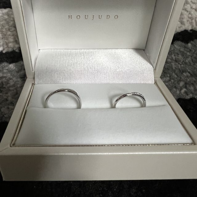 【宝寿堂(ほうじゅどう)の口コミ】 指輪のデザインがとてもスタイリッシュかつ綺麗で、とても指に馴染んで、…