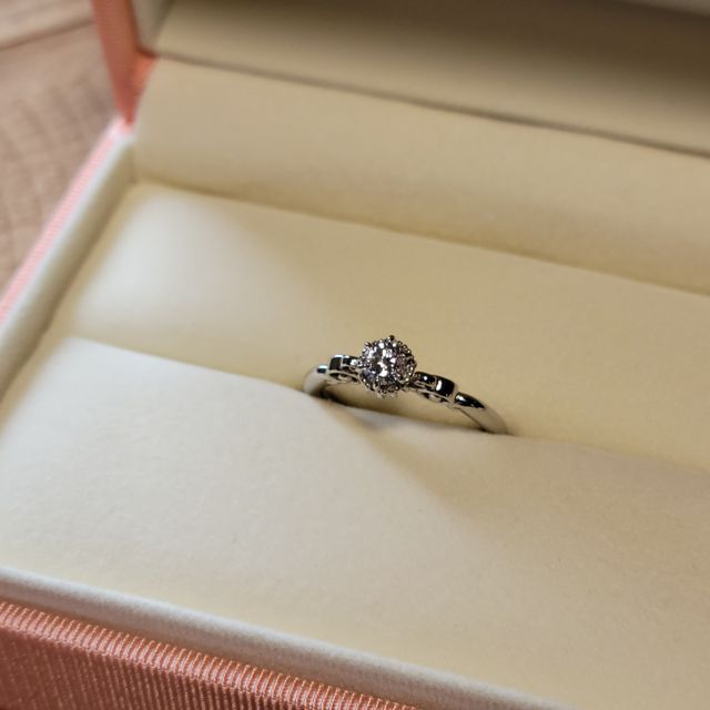 【ケイウノ ブライダル(K.UNO BRIDAL)の口コミ】 お相手がディズニー好きということもあり、シンデレラのカボチャのデザイ…