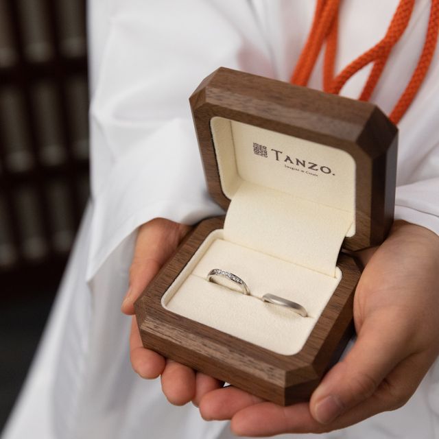 【TANZO.(鍛造指輪)の口コミ】 一生物なので丈夫な指輪が良いなと思い、鍛造製法の指輪を探していました…