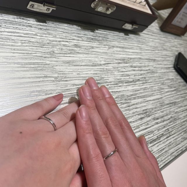 【TRECENTI(トレセンテ)の口コミ】 一生つけるということを考えると、シンプルなデザインがいいと考えてまし…