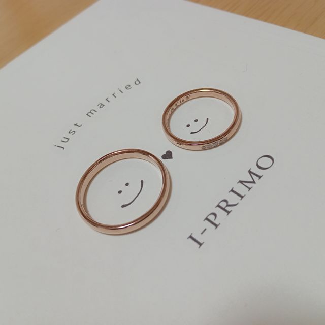 【アイプリモ(I-PRIMO)の口コミ】 指輪を選ぶ基準として私達夫婦は普段でも飽きないデザイン、肌になじむ色…