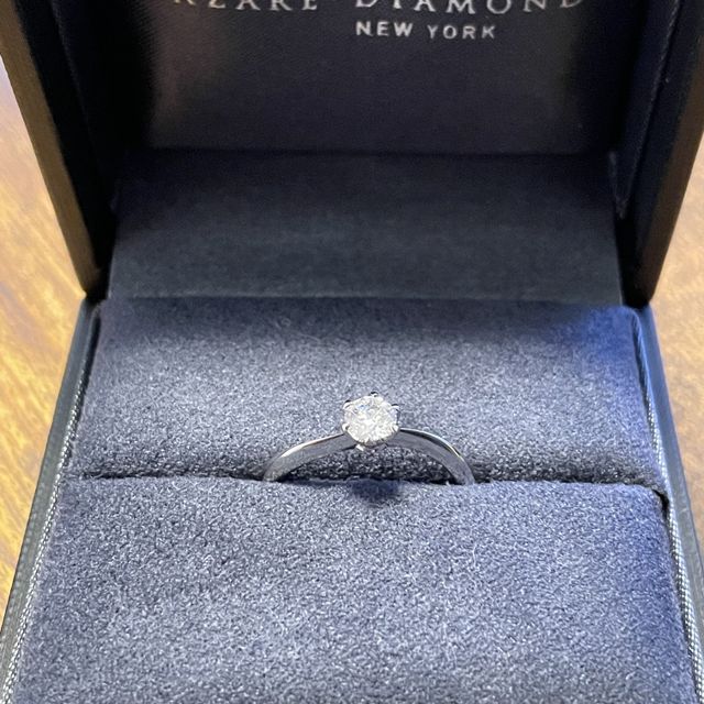 【ラザール ダイヤモンド(LAZARE DIAMOND)の口コミ】 4Cのうちカラットも重要だとは思っていたが、カラーとカッティングがダイ…