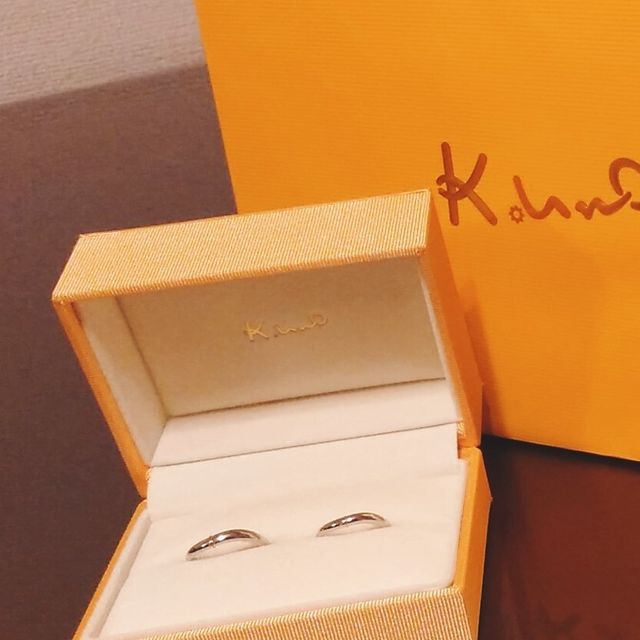 【ケイウノ ブライダル(K.UNO BRIDAL)の口コミ】 2人で指輪に糸を結ぶセレモニーに惹かれて、ケイウノさんに決めました。形…